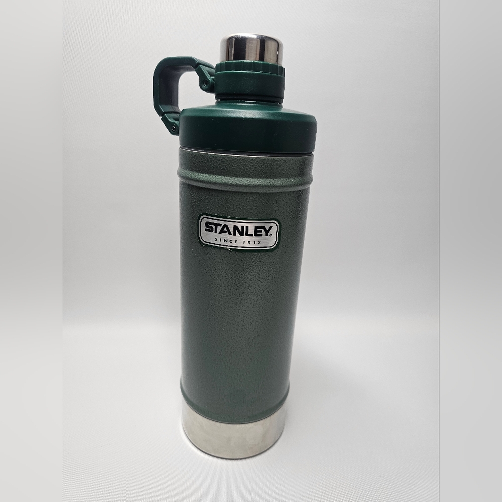 21 Oz Stanley Hammered Green Stainless Steel Bottle